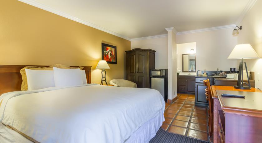 Lemon Tree Hotel & Suites Anaheim